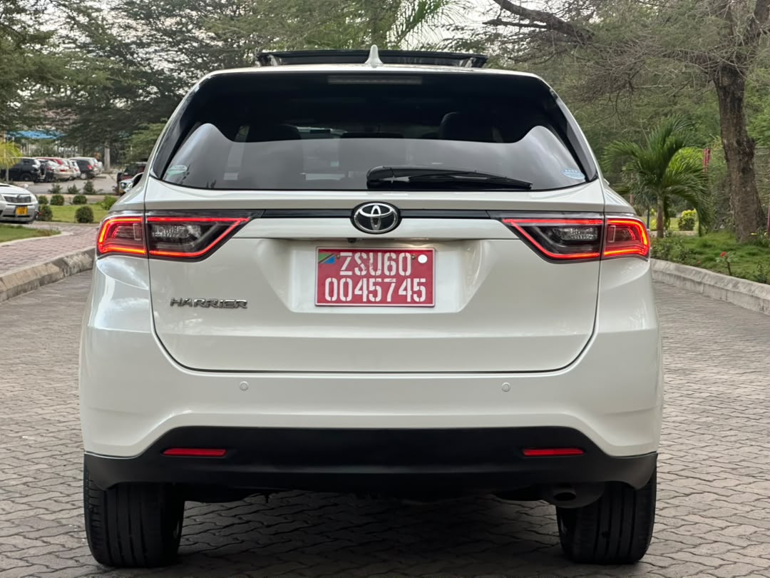 TOYOTA HARRIER NEW MODEL thumbnail 13
